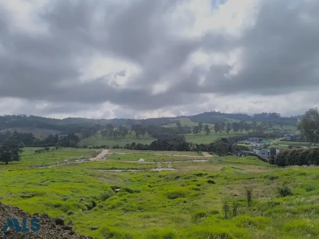 Lote Residencial en Envigado en Alto de las Palmas