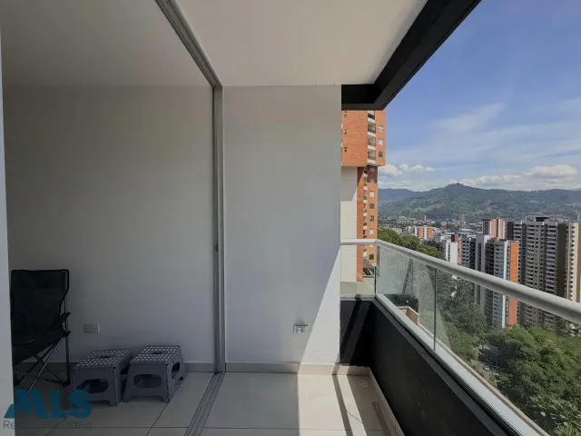 Apartamento en Sabaneta en Las Lomitas