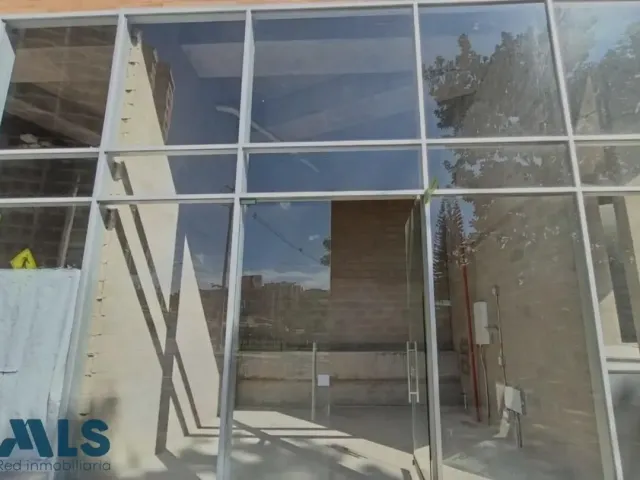 Local Comercial en Medellín en Los Pinos