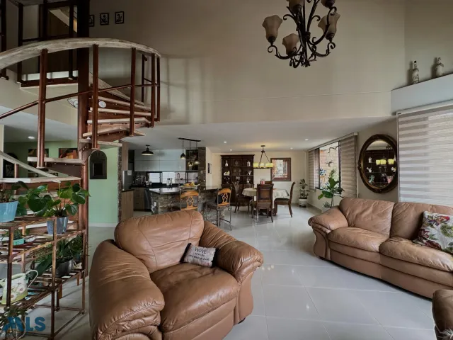 Apartamento en Medellín en Laureles