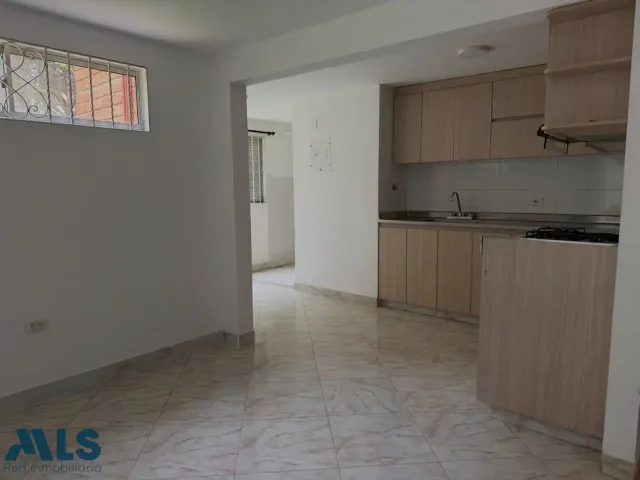 Apartamento en Medellín en Loma de los Parra