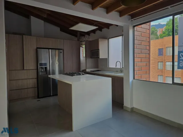 Apartamento en Envigado en Loma del Escobero
