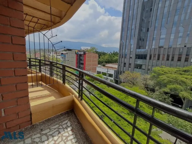 Apartamento en Medellín en Laureles