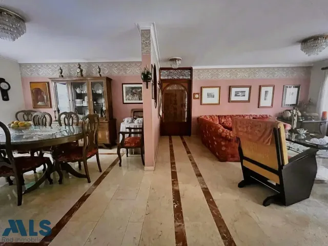 Apartamento en Medellín en Conquistadores