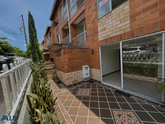 Casa en Medellín en La Mota