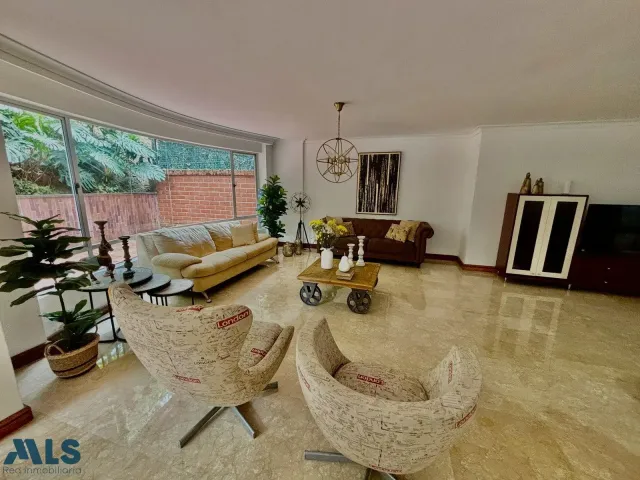 Casa en Medellín en San Lucas