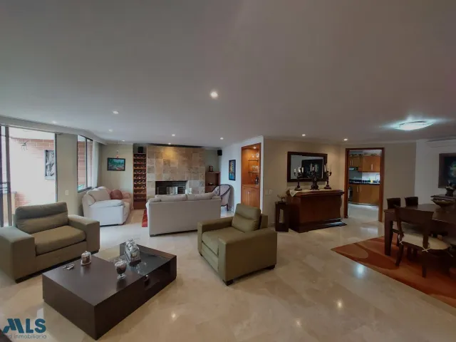 Apartamento en Medellín en Laureles