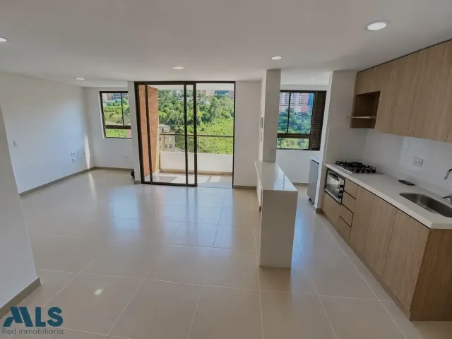 Apartamento en Sabaneta en Las Lomitas