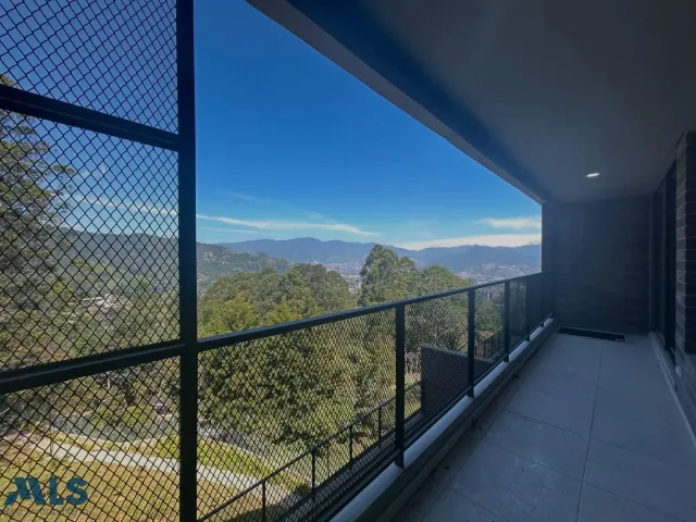 Apartamento en Envigado en Loma del Escobero