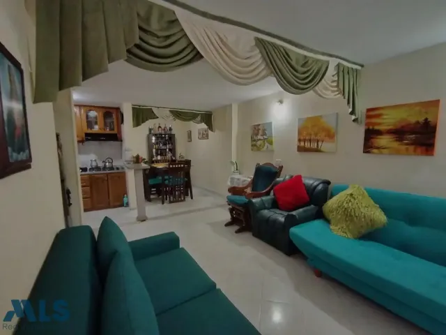 Casa en Medellín en El Rincón