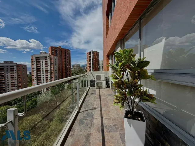 Apartamento en Medellín en Los Balsos Nº 2