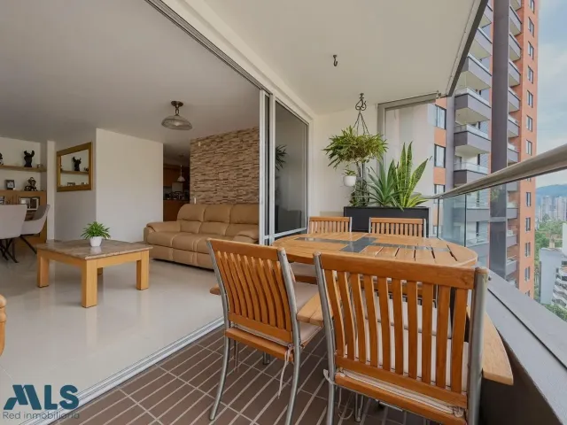 Apartamento en Medellín en Los Balsos Nº 2