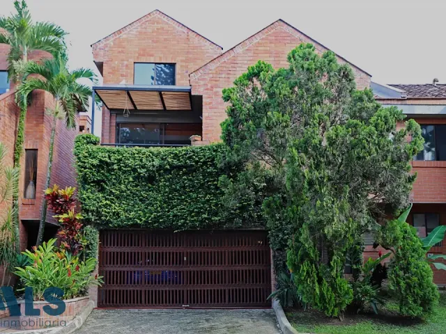 Casa en Medellín en La Florida
