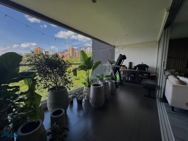 Apartamento en Envigado en Loma de Benedictinos