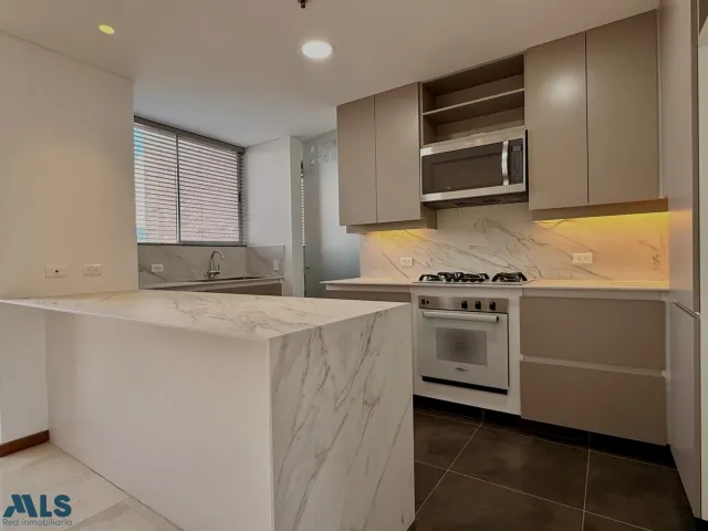 Apartamento en Medellín en El Tesoro