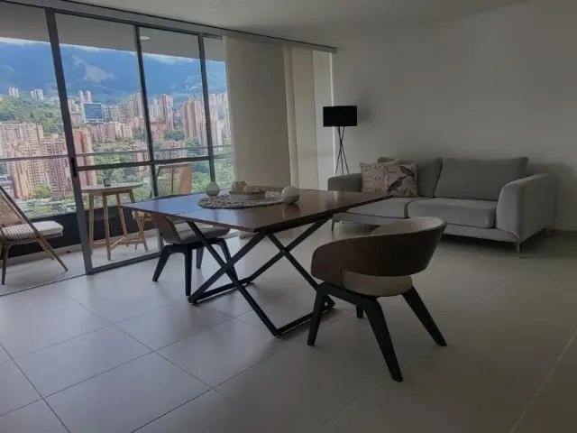 Apartamento en Medellín en Ciudad del Rio