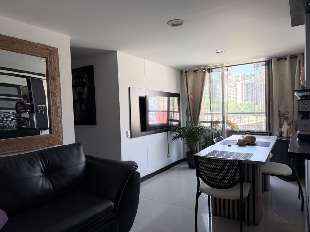 Apartamento en Sabaneta en Av Poblado (Cra 43A) | 60 Mt2