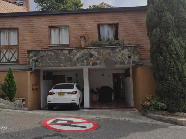 Casa en Envigado en Loma del Escobero