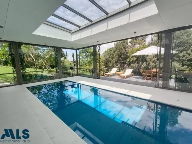 Casa en Envigado en Alto de las Palmas