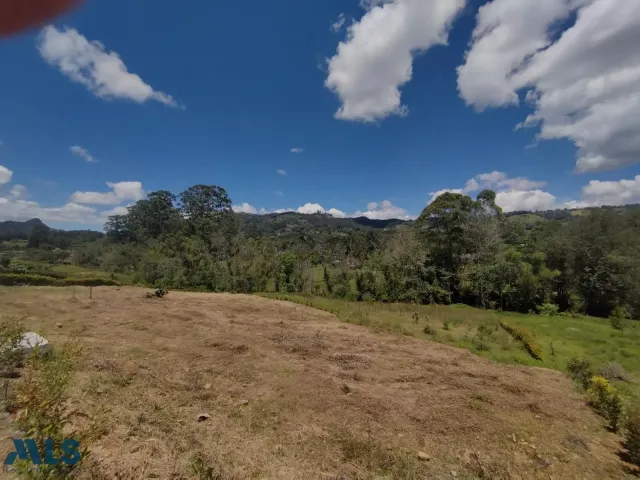 Lote Residencial en Rionegro en vereda Higueron