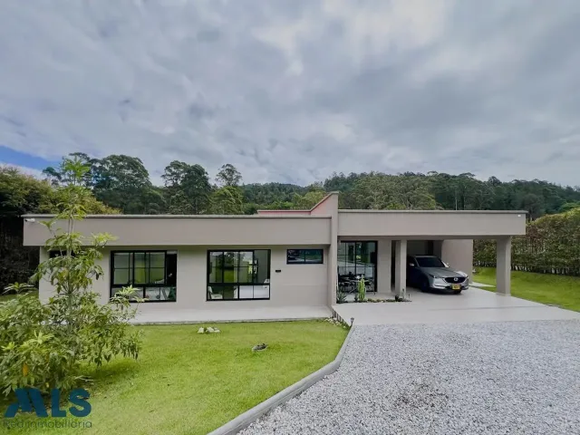 Casa en Rionegro en V. Guayabito