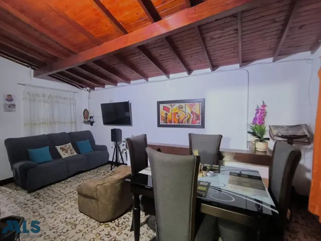 Casa en Medellín en Aranjuez