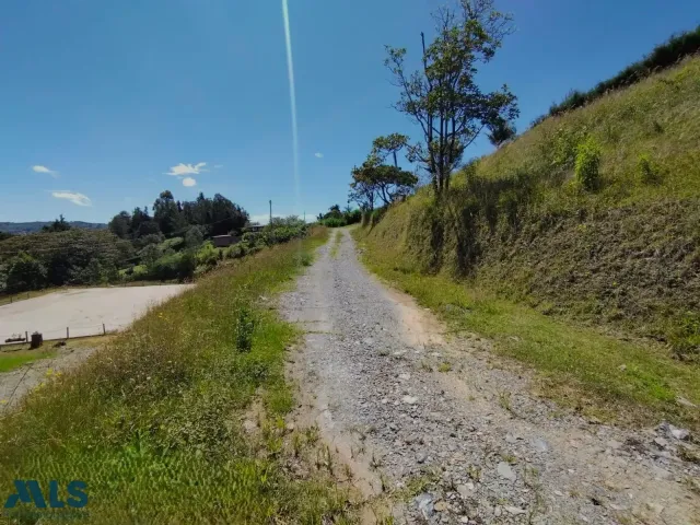 Finca Recreativa en Guarne en V. Piedras blancas