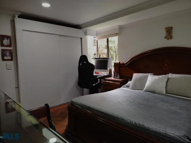 Apartamento en Medellín en El Campestre