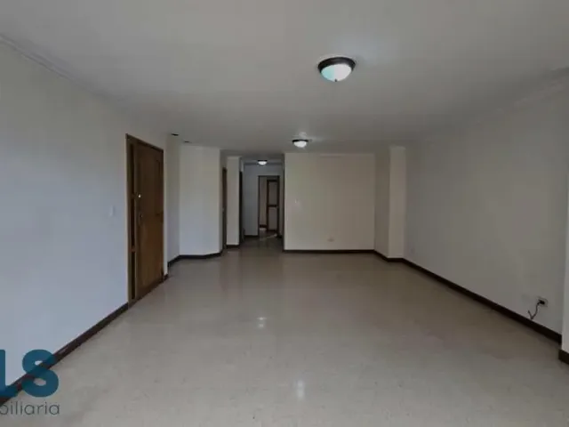 Apartamento en Medellín en Laureles