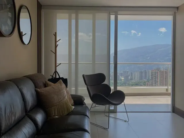 Apartamento en Sabaneta en Las Lomitas