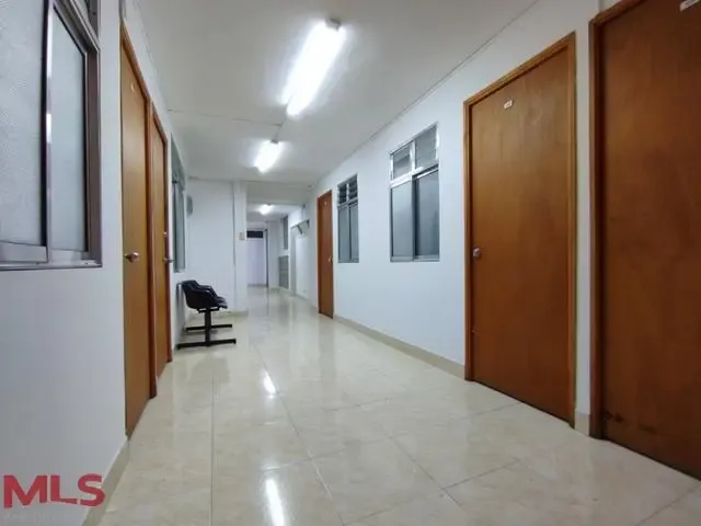 Oficina en Medellín en La Candelaria