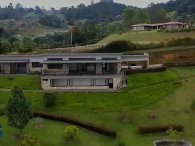 Casa en La Ceja en Via La Ceja - La Unión