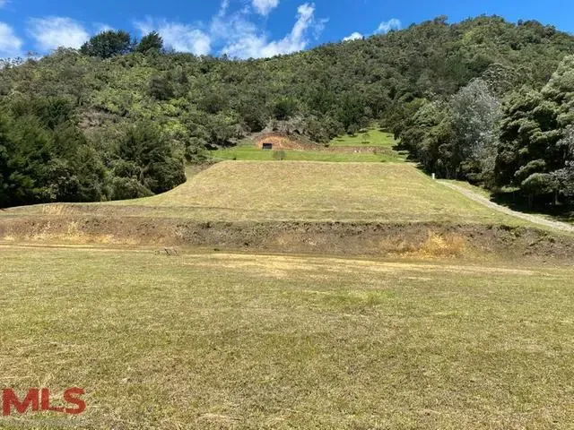 Lote Residencial en Rionegro en vereda Higueron