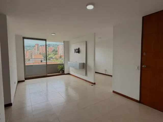 Apartamento en Medellín en Loma de los Parra