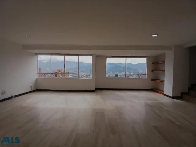 Apartamento en Medellín en El Campestre