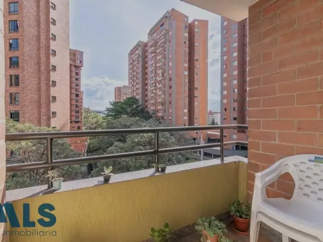 Apartamento en Medellín en Patio Bonito