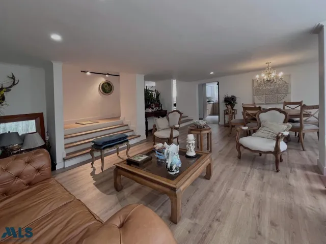 Apartamento en Medellín en Loma Los Gonzalez