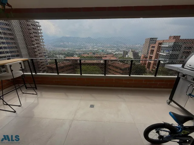 Apartamento en Medellín en Castropol