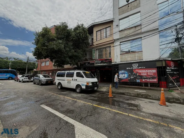 Casa en Medellín en Campo Amor
