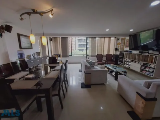 Apartamento en Medellín en La Tomatera