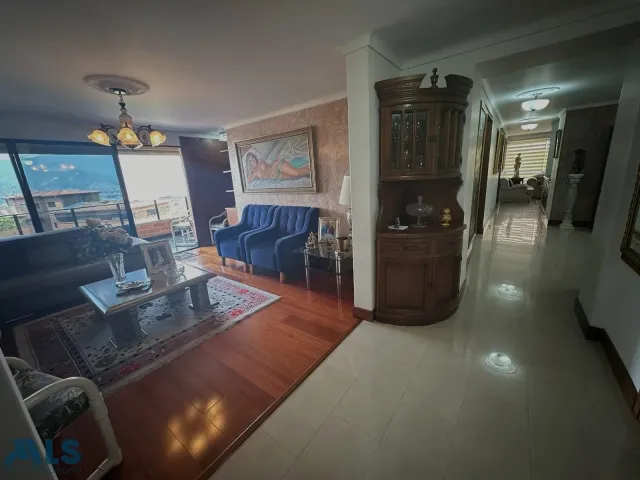 Apartamento en Medellín en Castropol