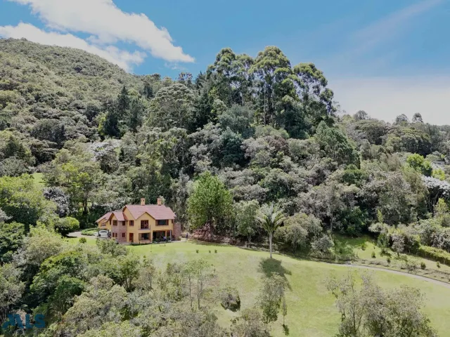Casa en El Retiro en Corredor la Fe - El Retiro