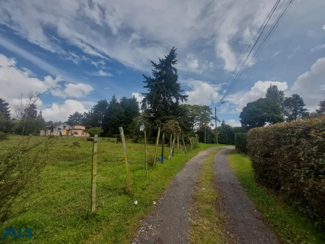 Lote Residencial en Rionegro en V. Cabeceras