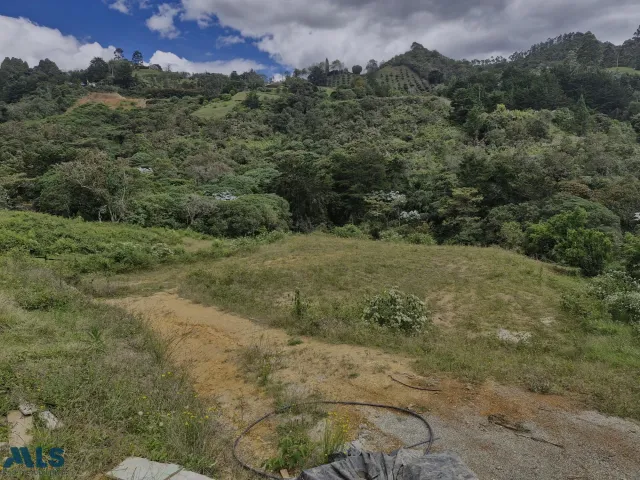 Lote Residencial en Rionegro en vereda Higueron