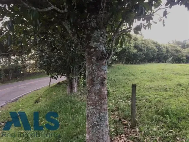Lote Residencial en El Retiro en Retiro Campestre