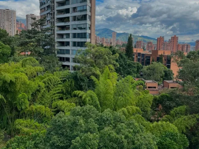 Apartamento en Medellín en Altos del Poblado
