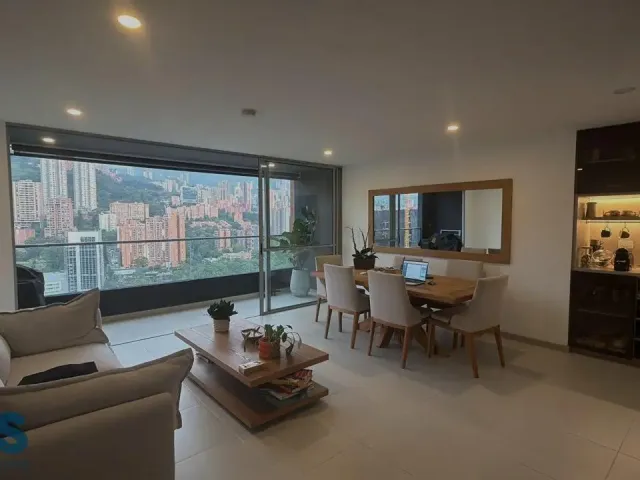 Apartamento en Medellín en Ciudad del Rio