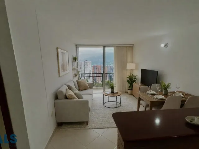 Apartamento en Medellín en Loma del Indio