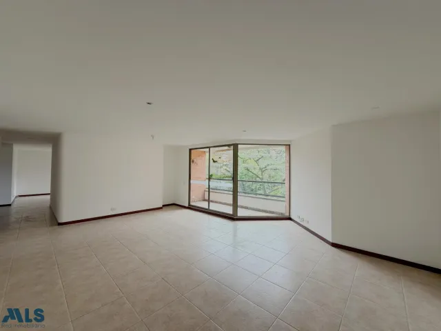 Apartamento en Medellín en El Tesoro