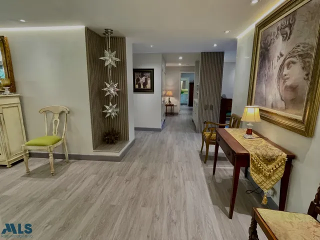 Apartamento en Medellín en Las Lomas Nº 1